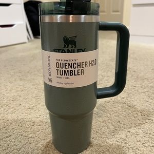 Limited edition hammertone Green stanley